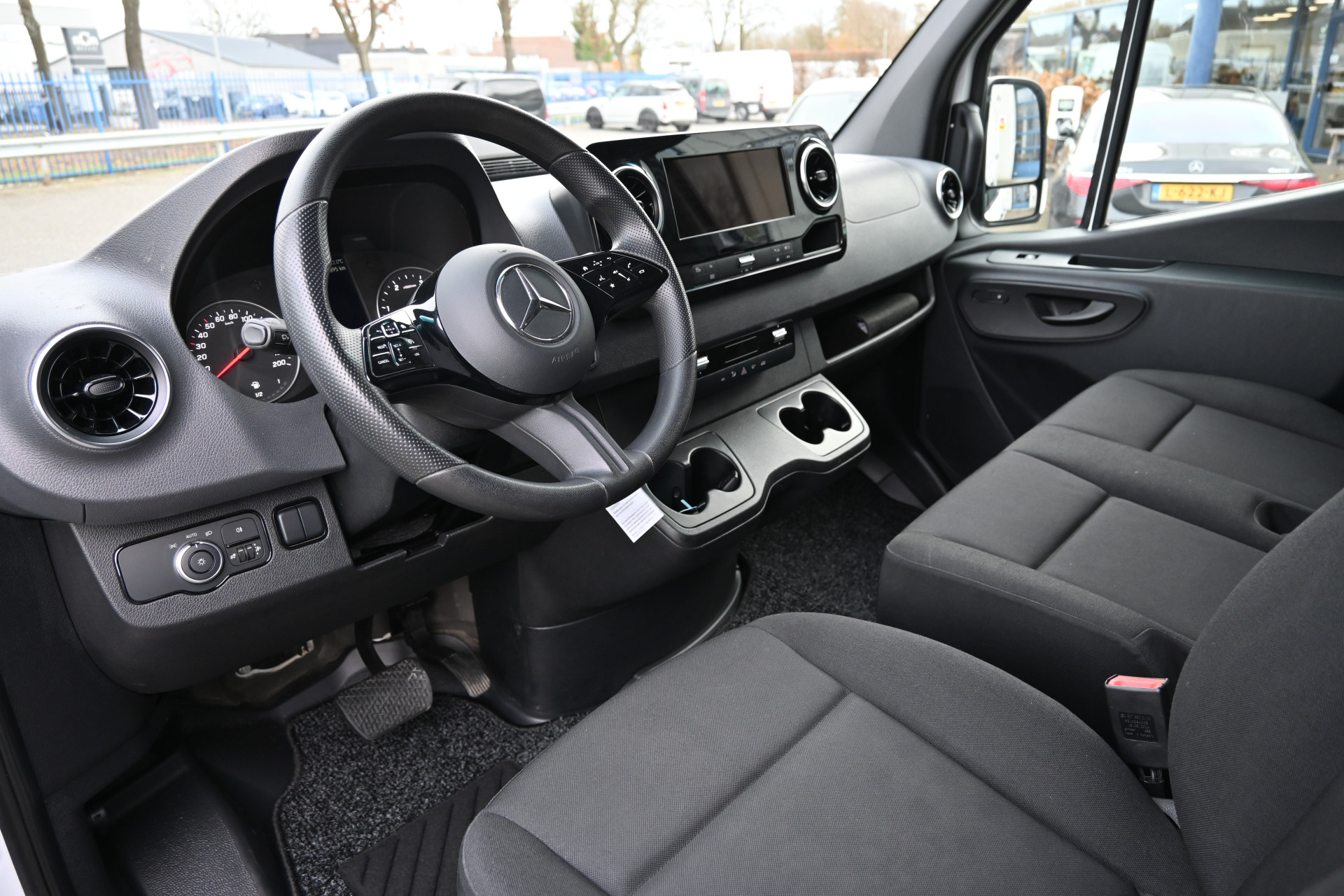 Mercedes-Benz Sprinter 3