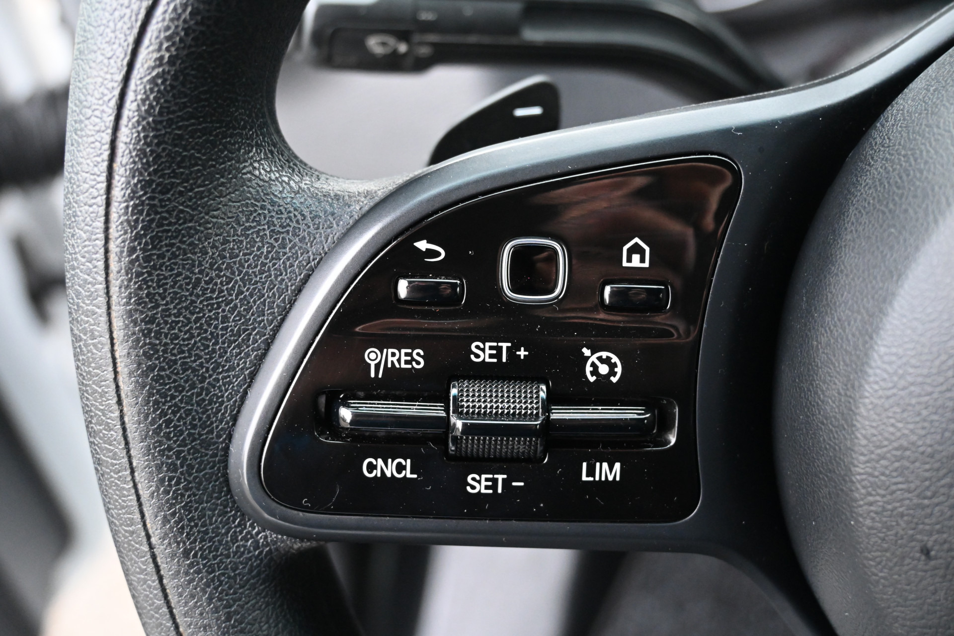 Mercedes-Benz Sprinter 12