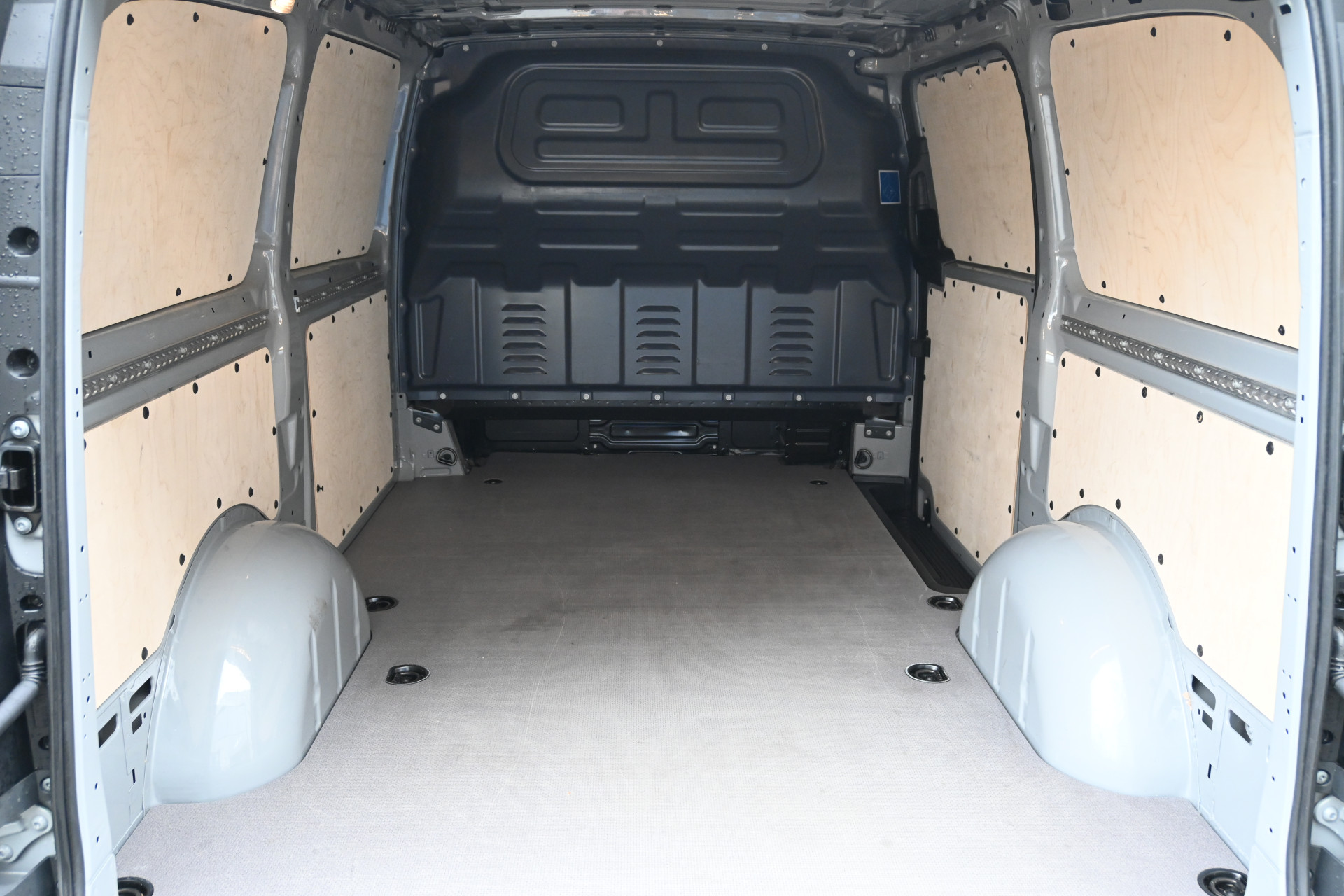 Mercedes-Benz Vito 13