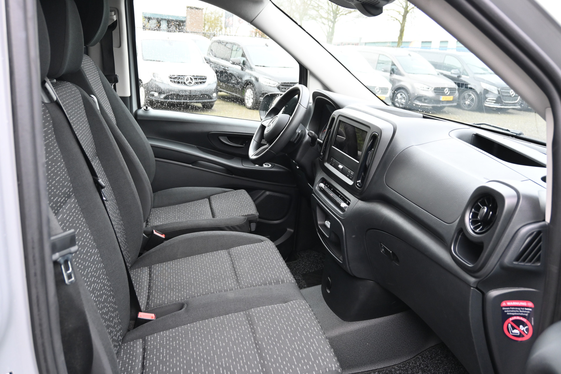 Mercedes-Benz Vito 7