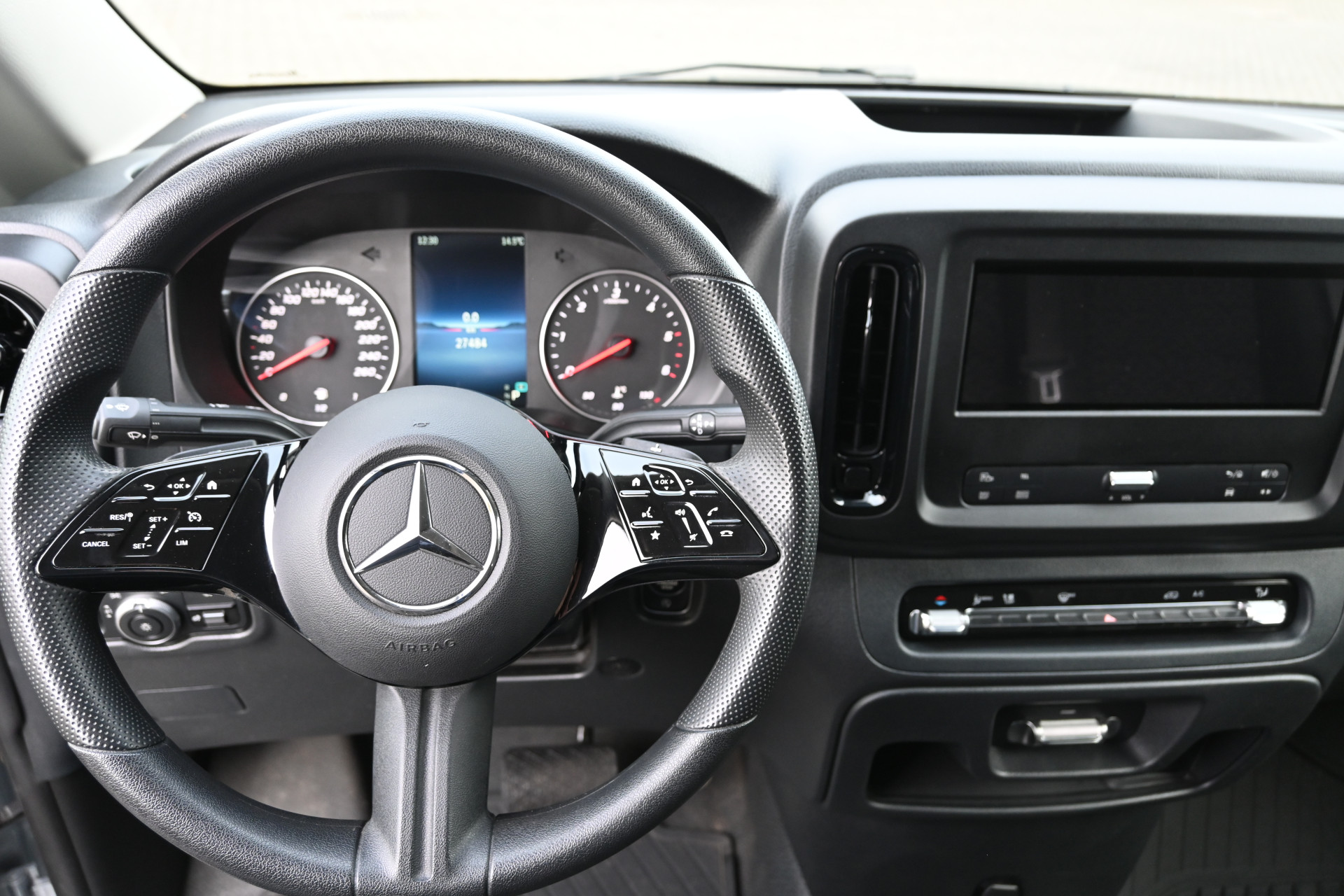 Mercedes-Benz Vito 14