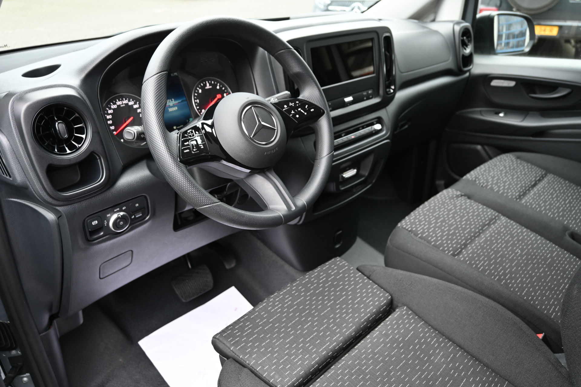 Mercedes-Benz Vito 3