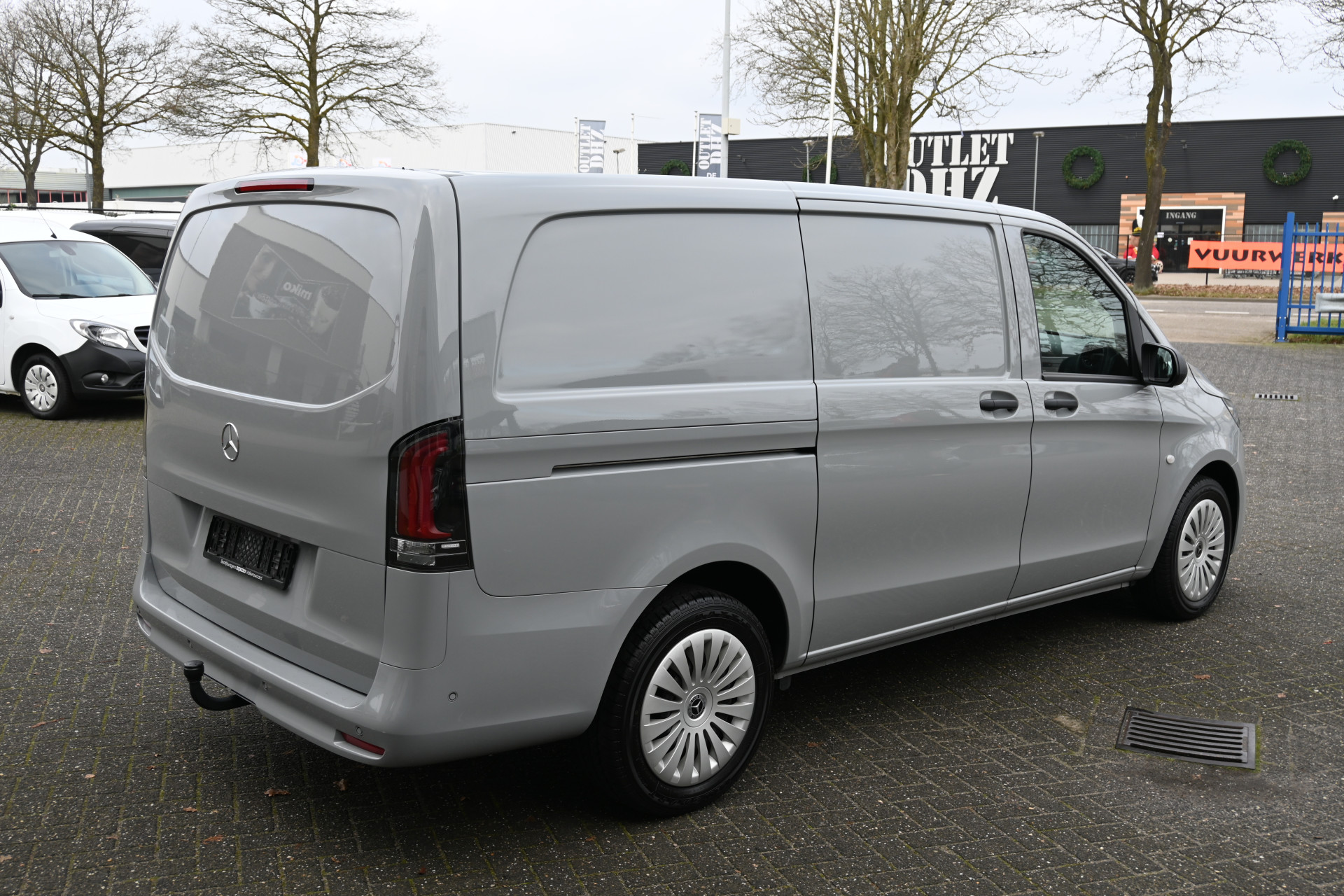 Mercedes-Benz Vito 2