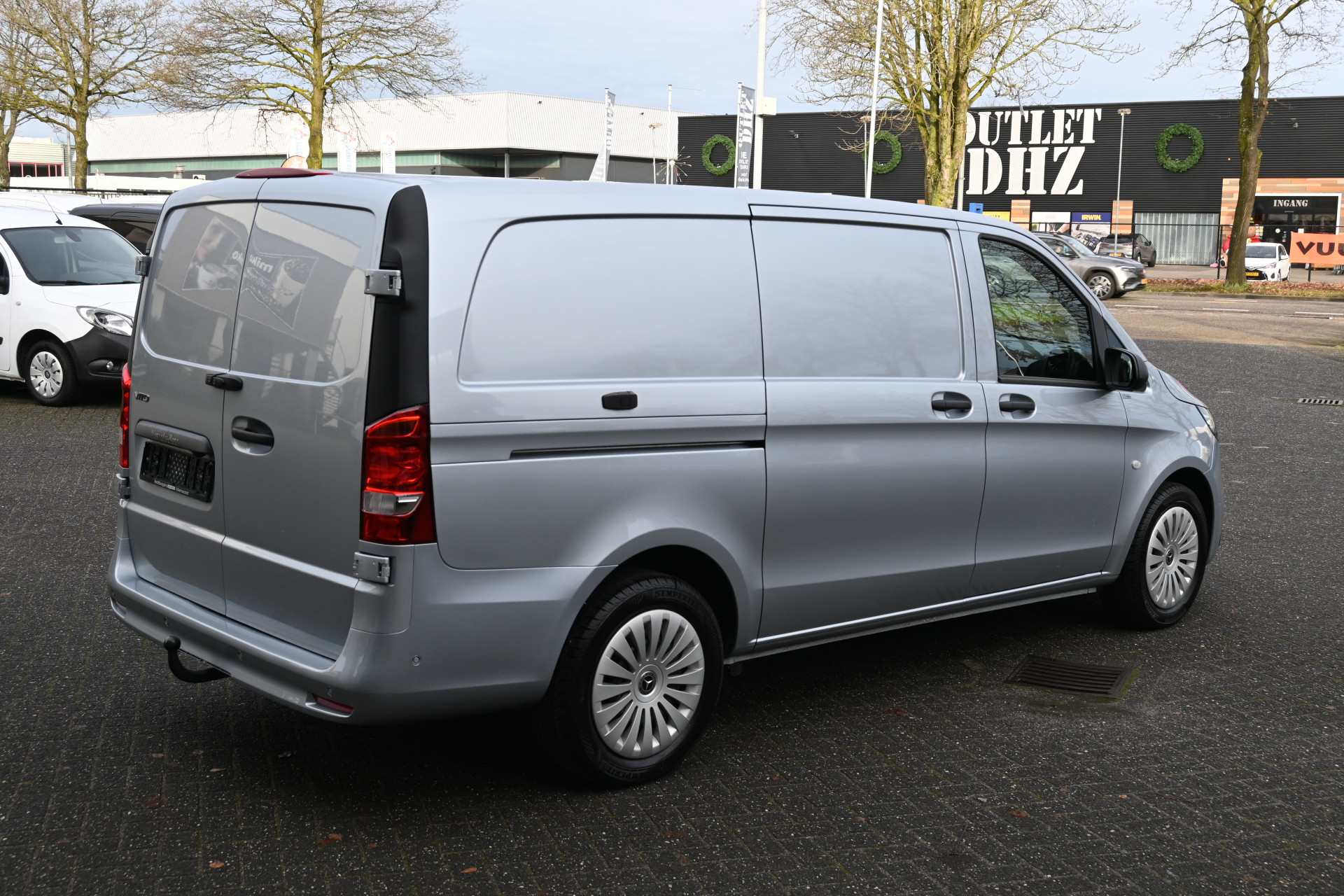 Mercedes-Benz Vito 2
