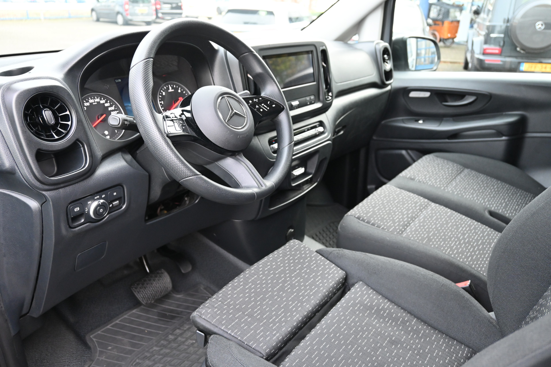 Mercedes-Benz Vito 3