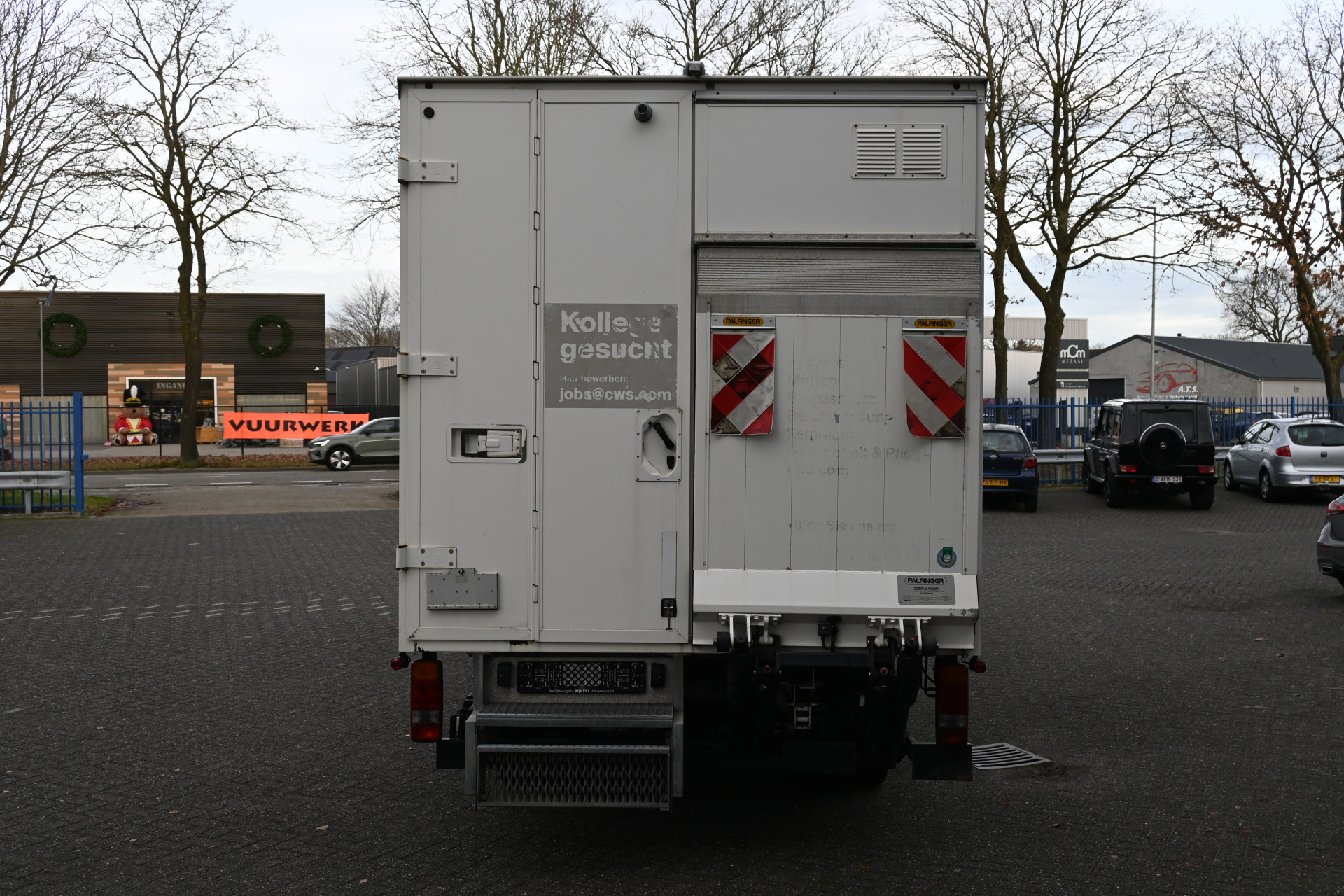 Mercedes-Benz Sprinter 11