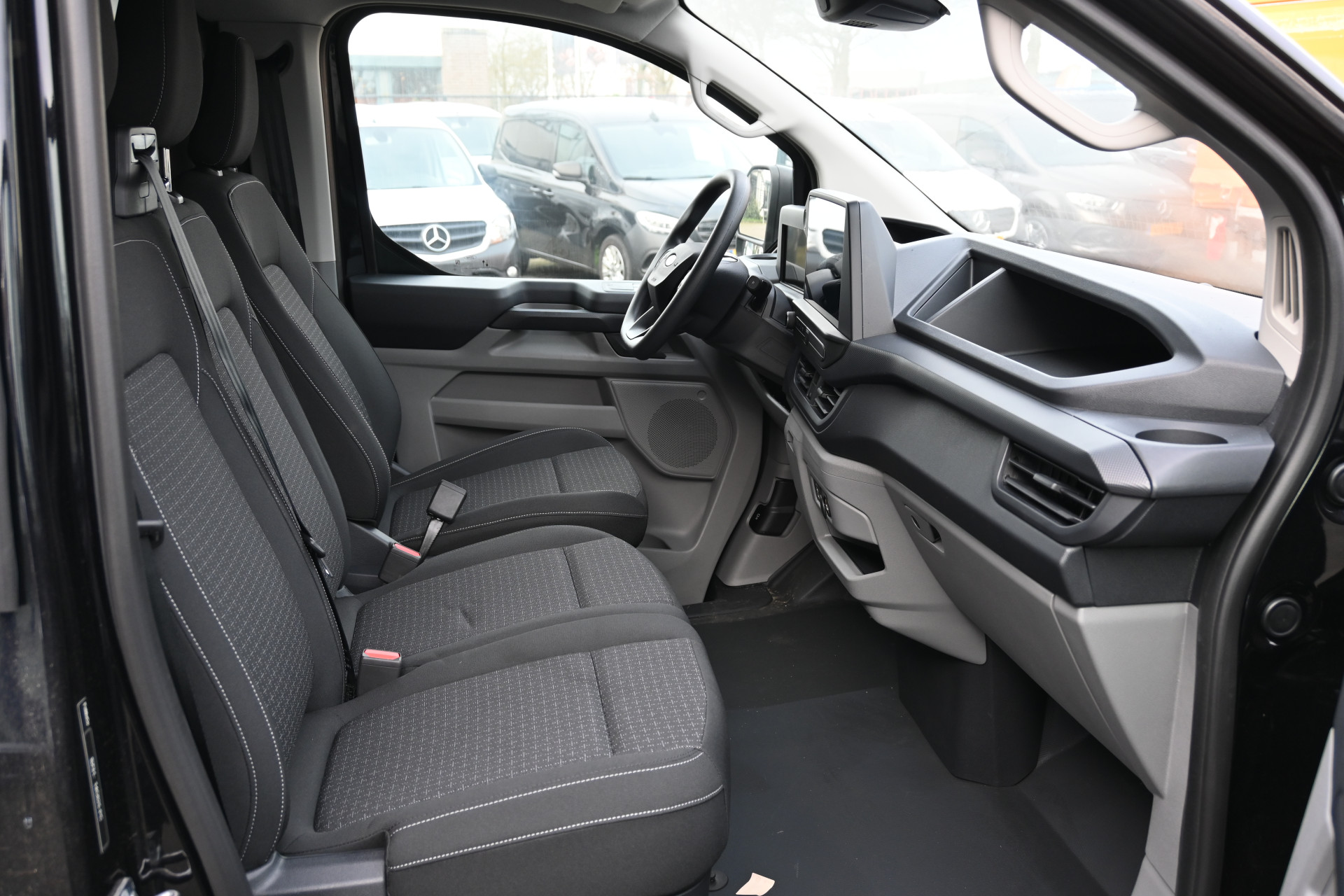 Ford Transit Custom 6