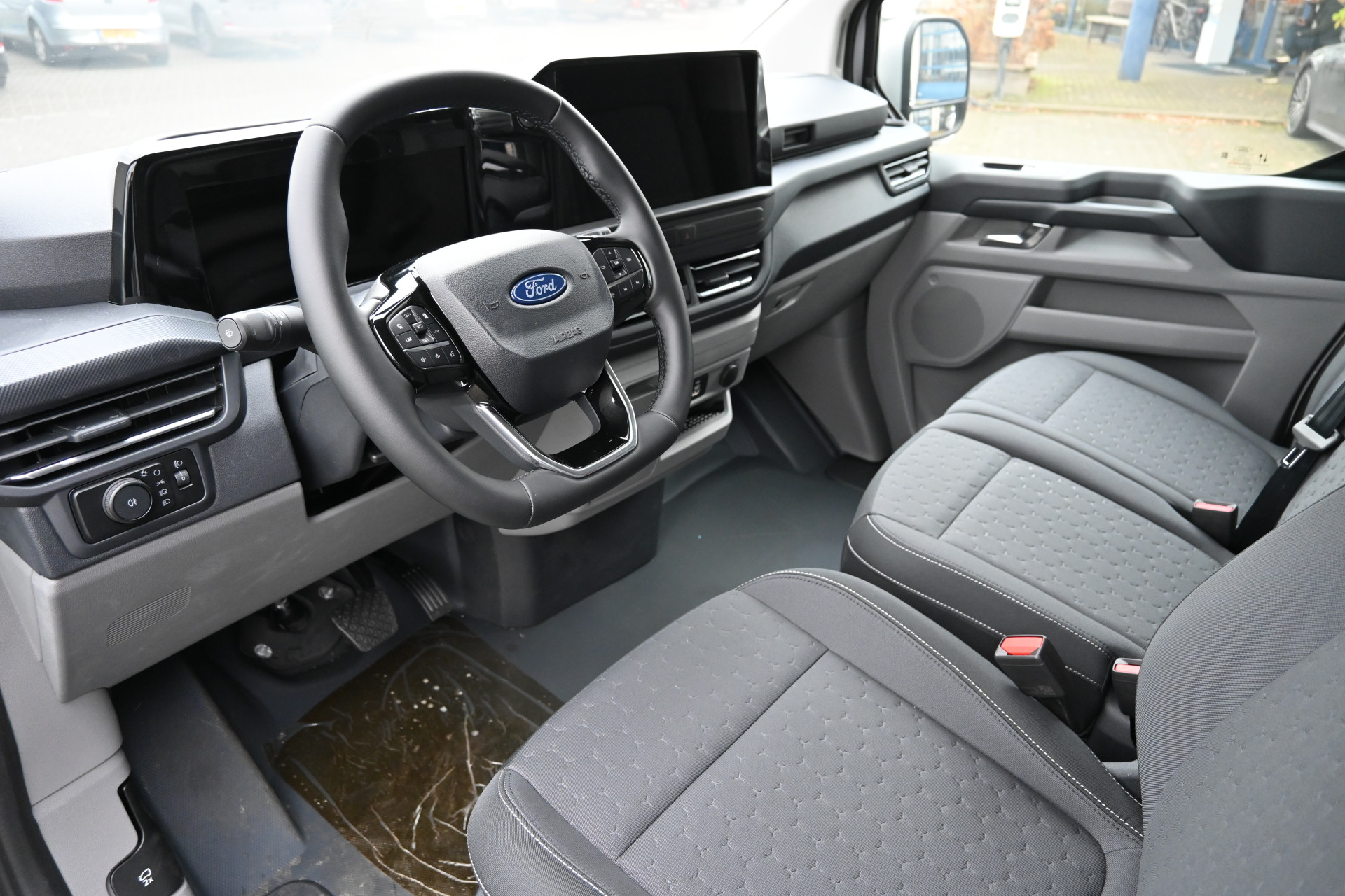 Ford Transit Custom 3