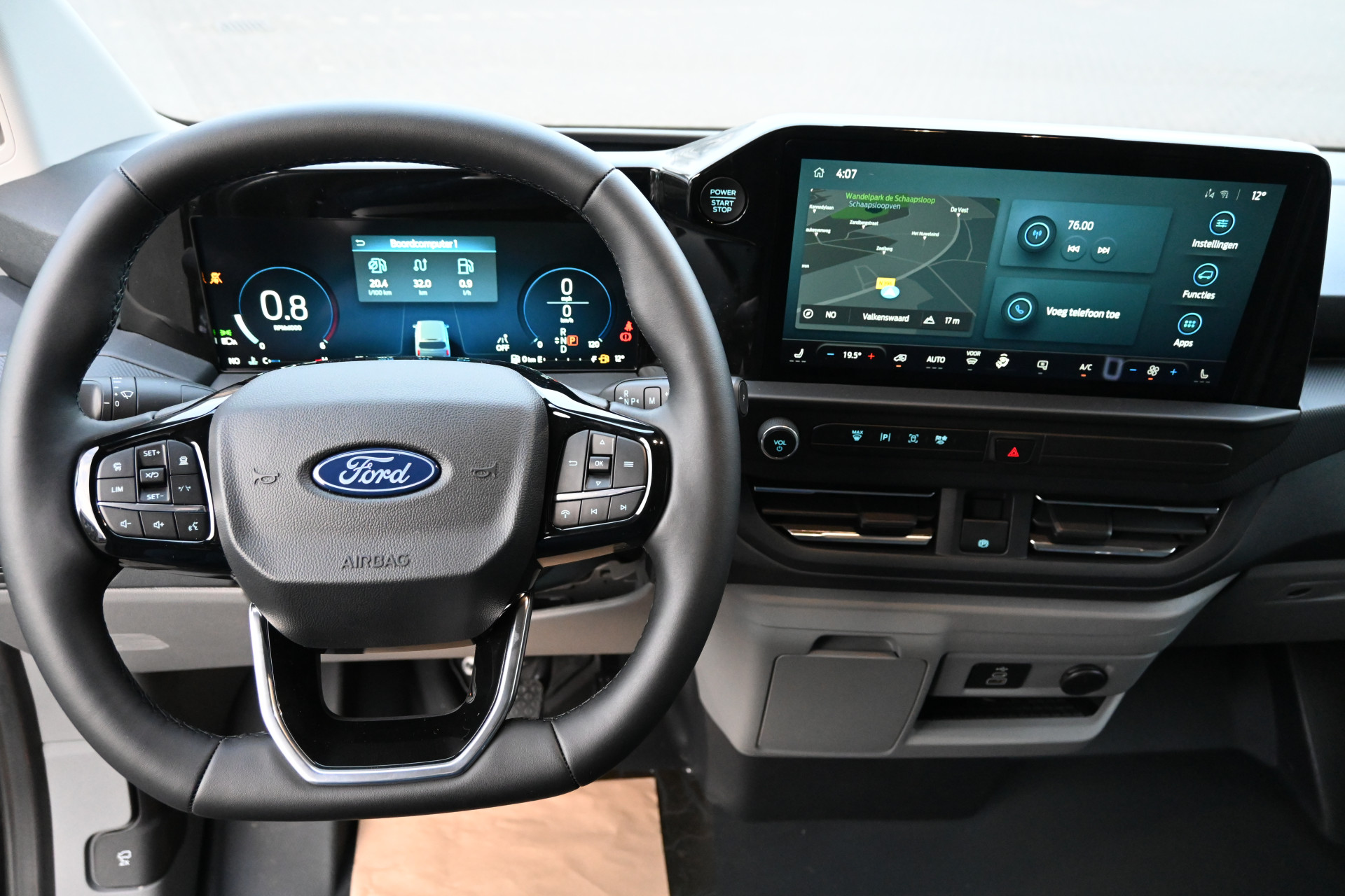 Ford Transit Custom 14