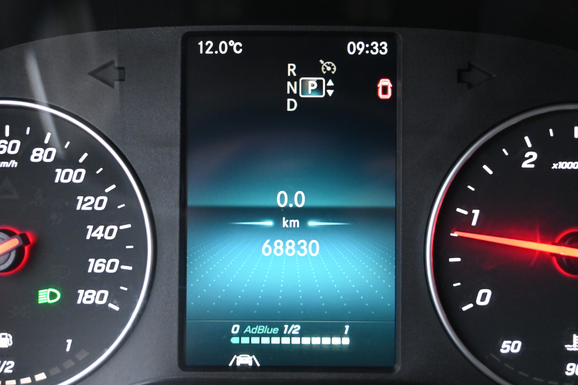 Mercedes-Benz Sprinter 13