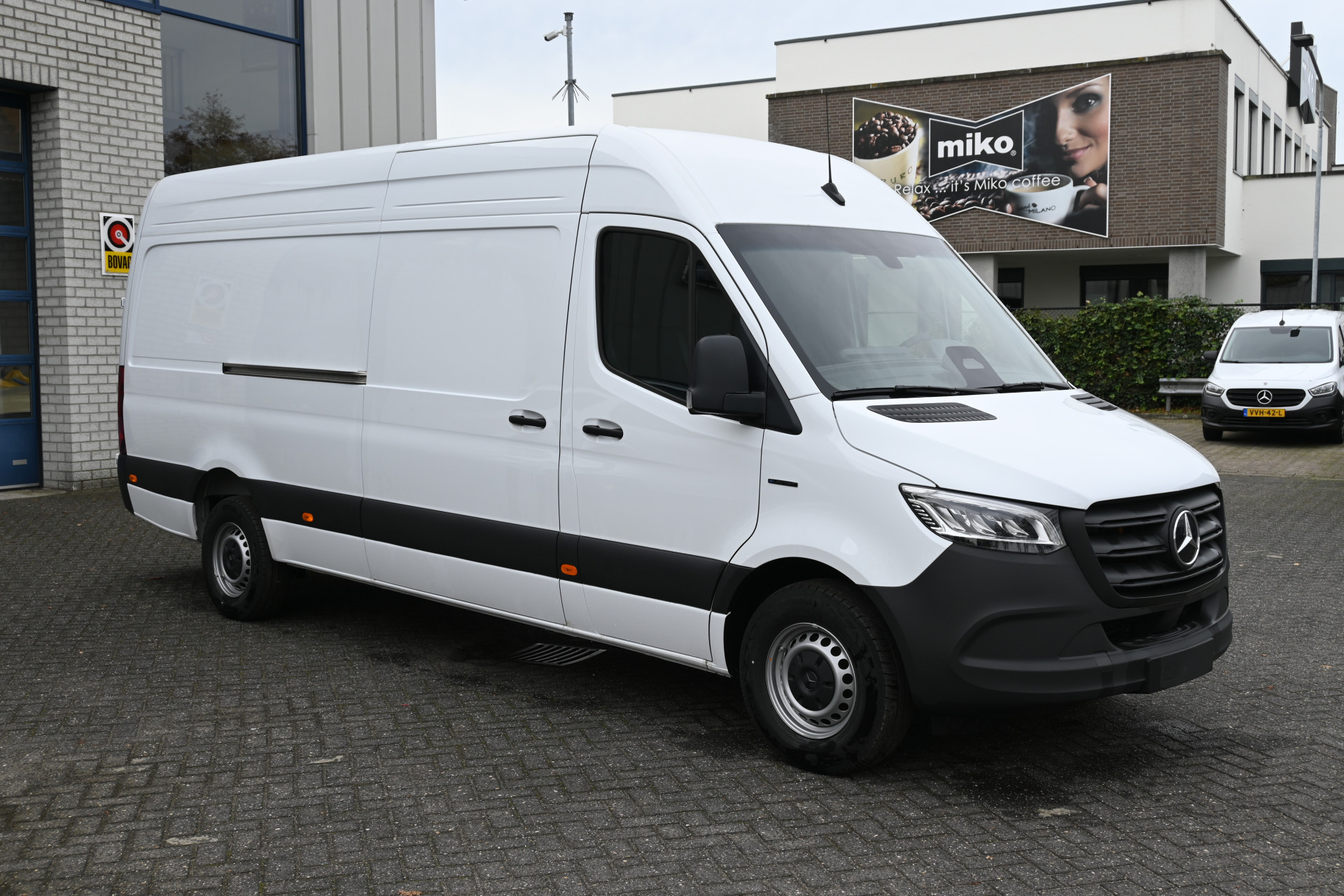 Mercedes-Benz eSprinter 7