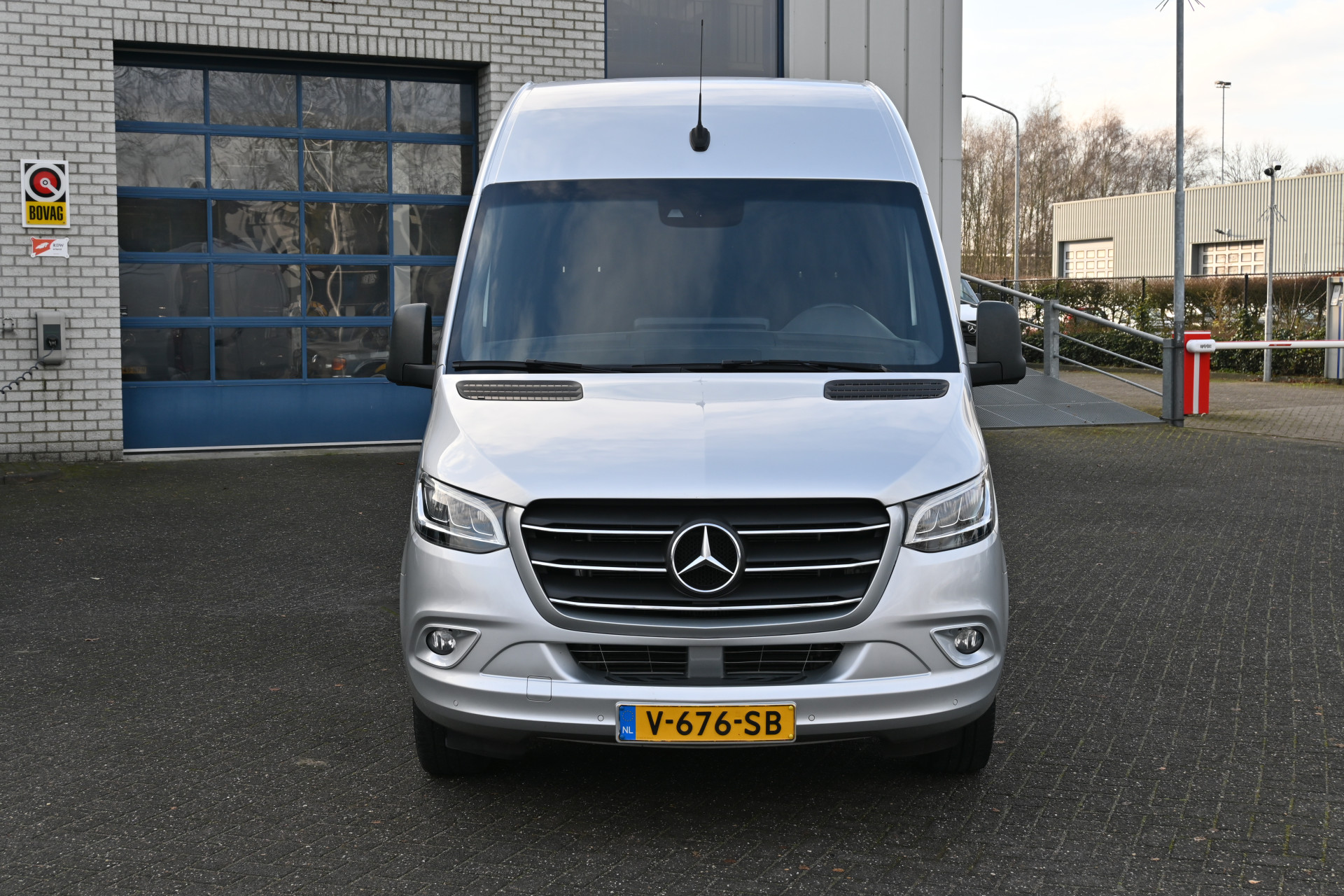 Mercedes-Benz Sprinter 1