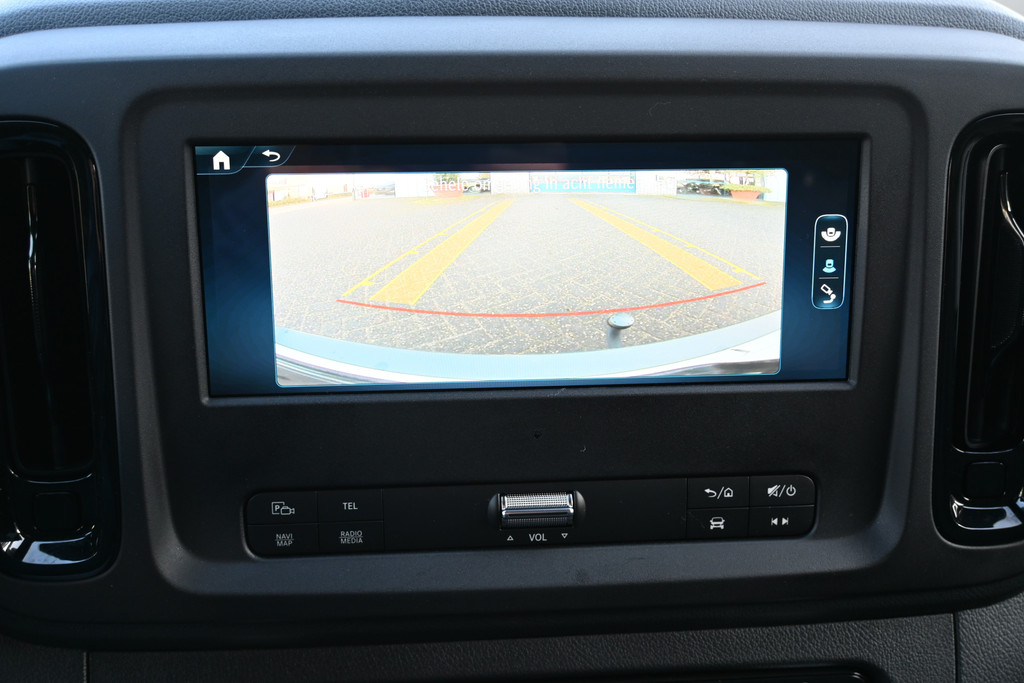 Mercedes-Benz Vito 21