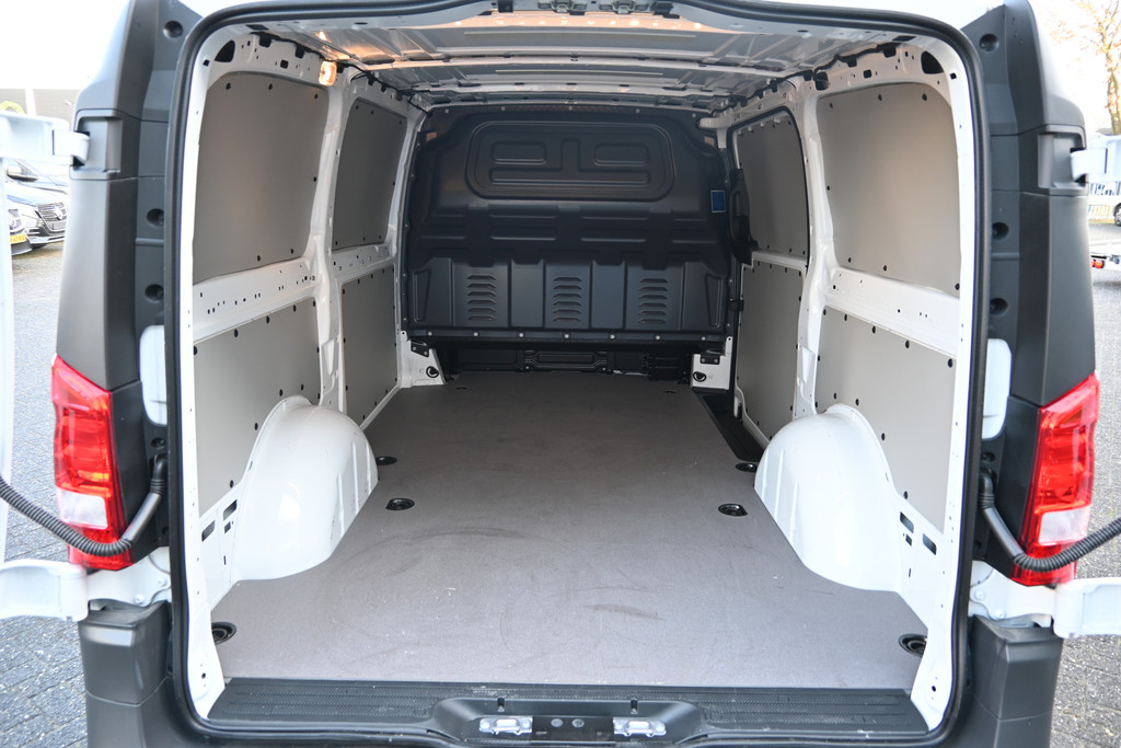 Mercedes-Benz Vito 9