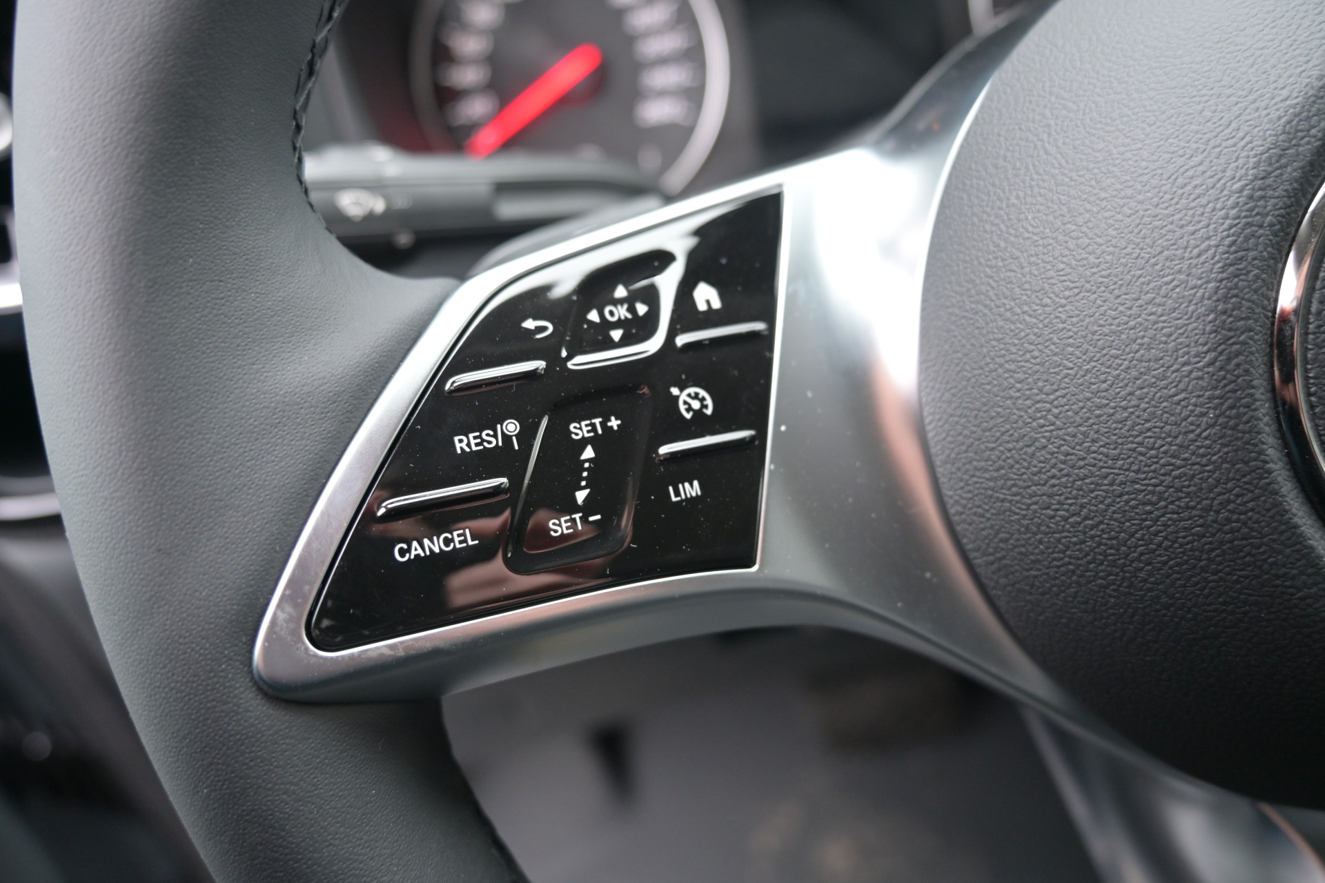 Mercedes-Benz Vito 4