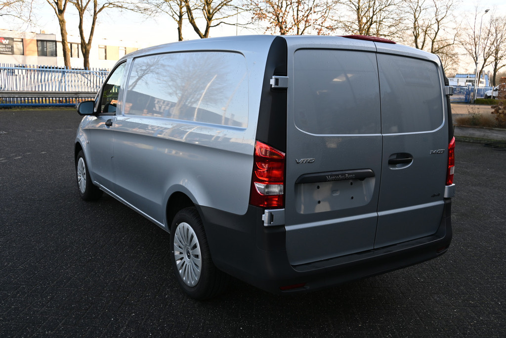 Mercedes-Benz Vito 7