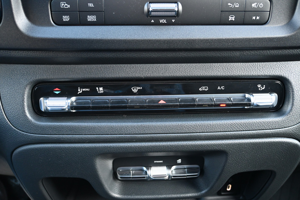 Mercedes-Benz Vito 18