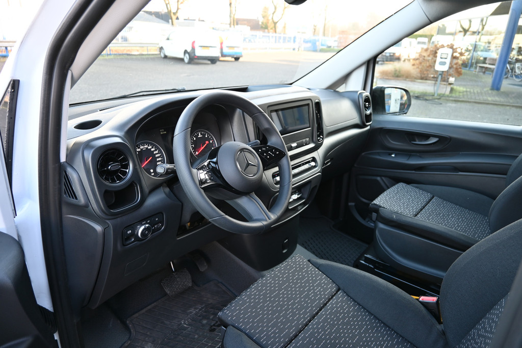 Mercedes-Benz Vito 11