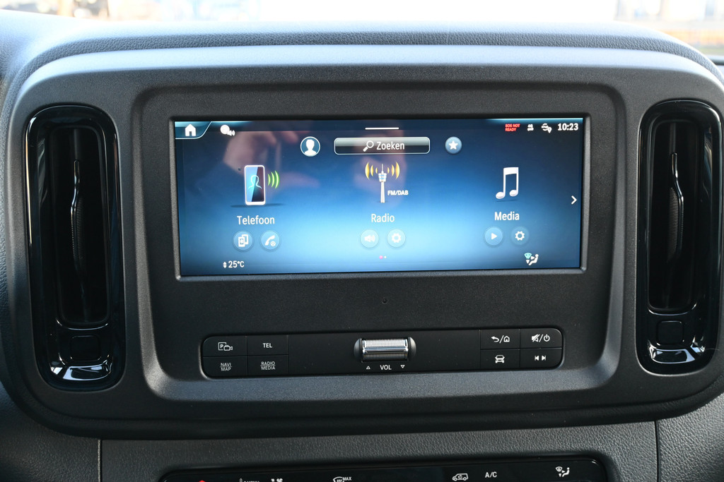 Mercedes-Benz Vito 18