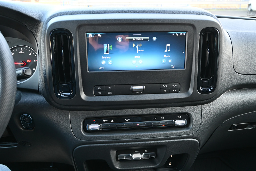 Mercedes-Benz Vito 22