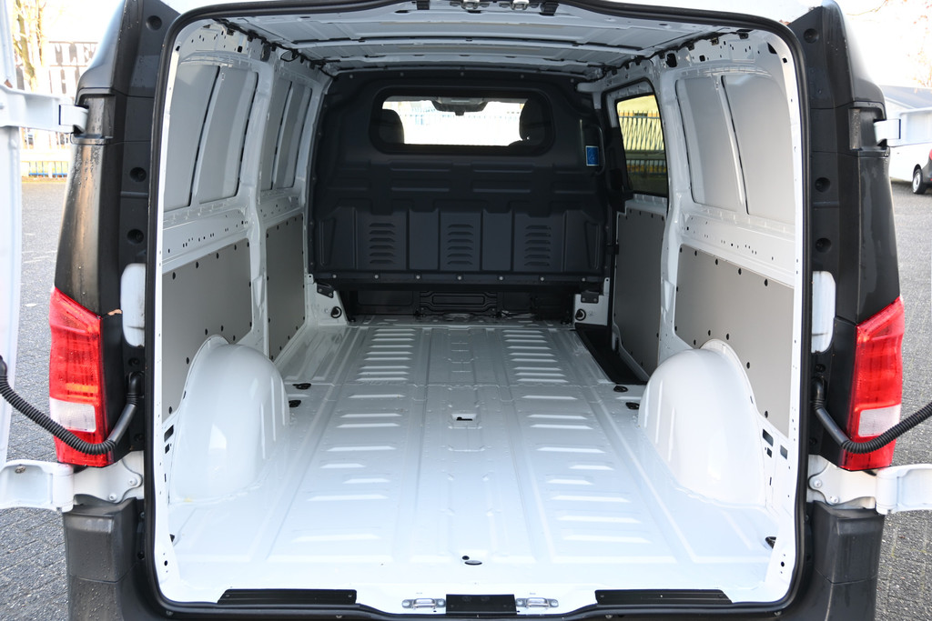 Mercedes-Benz Vito 9