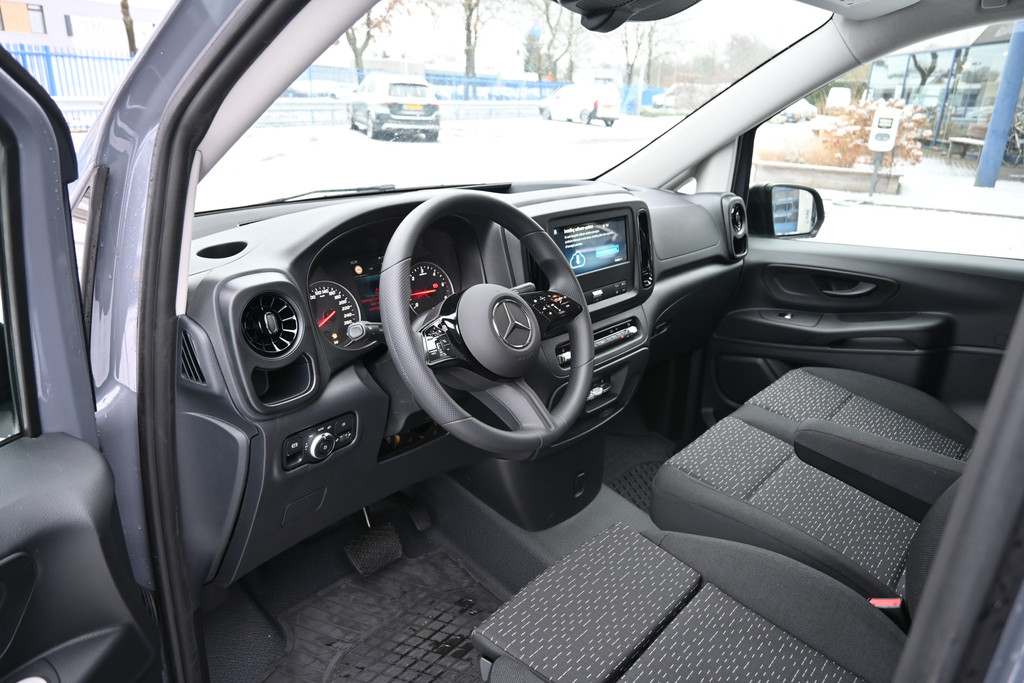 Mercedes-Benz Vito 10