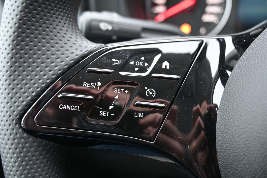 Mercedes-Benz Vito 14