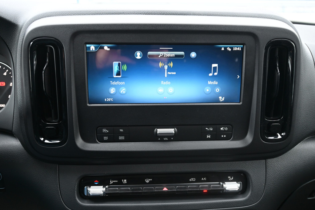 Mercedes-Benz Vito 17