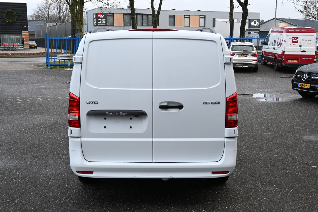 Mercedes-Benz Vito 6