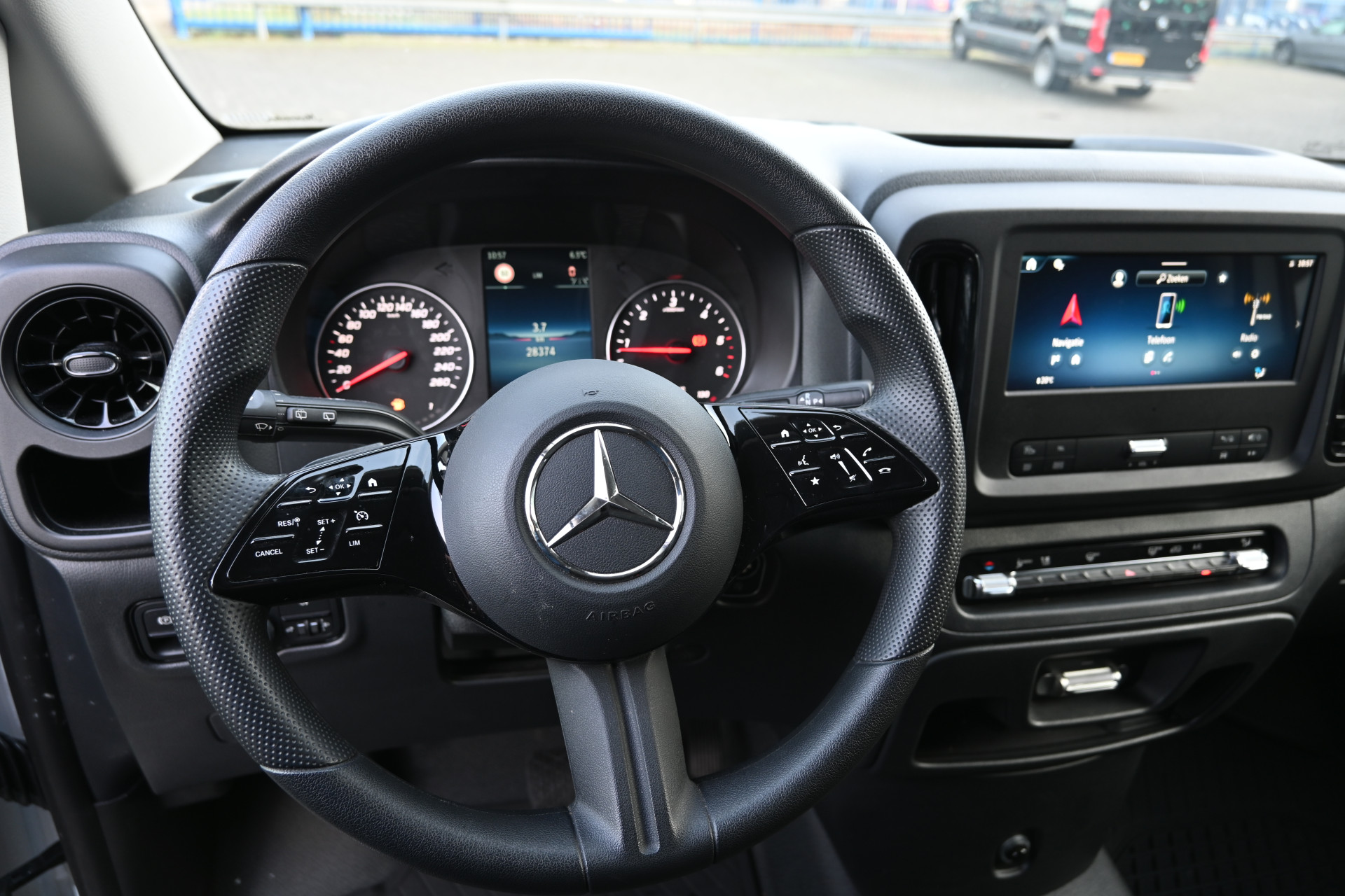 Mercedes-Benz Vito 12