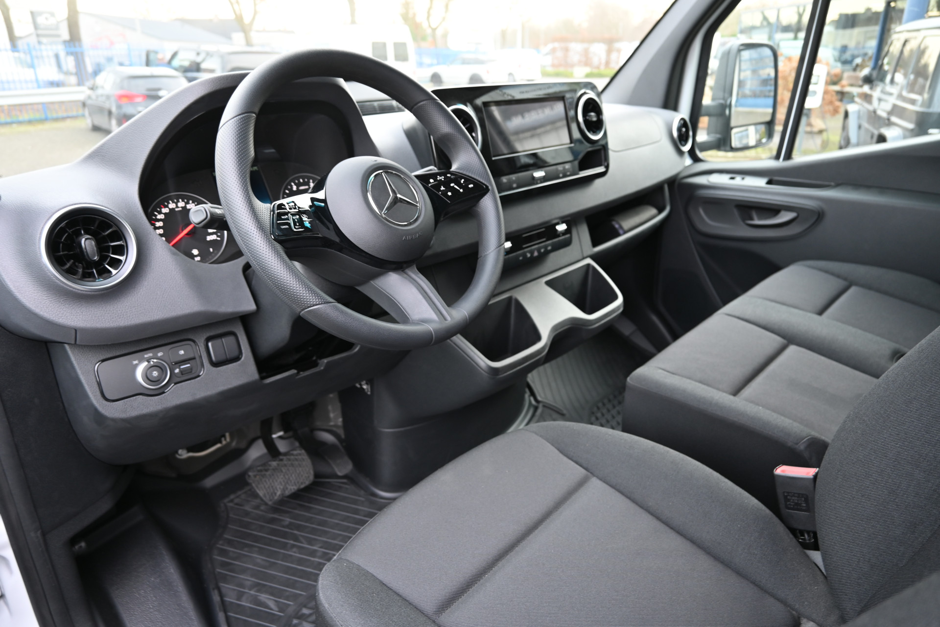 Mercedes-Benz Sprinter 3