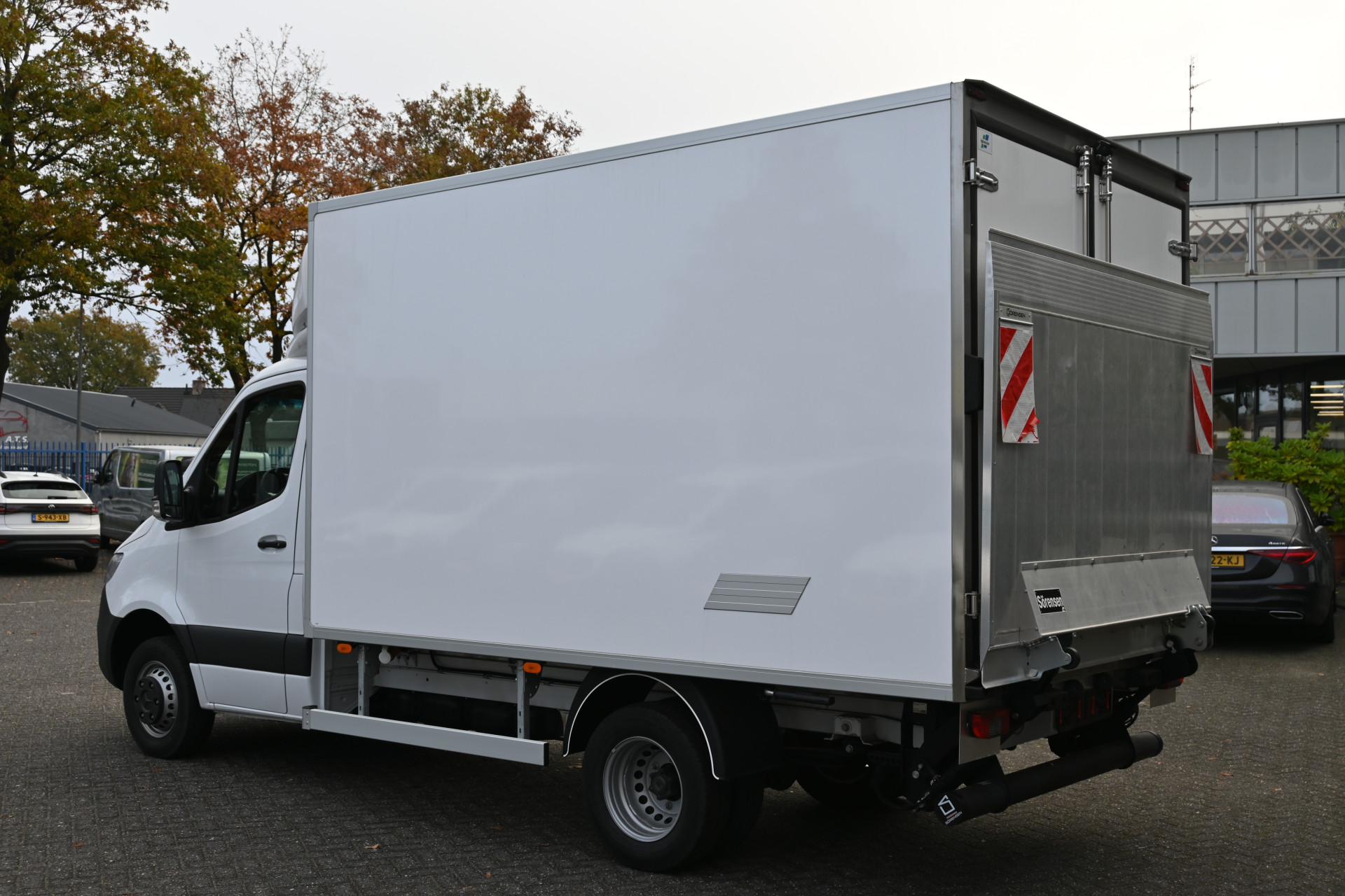 Mercedes-Benz Sprinter 9