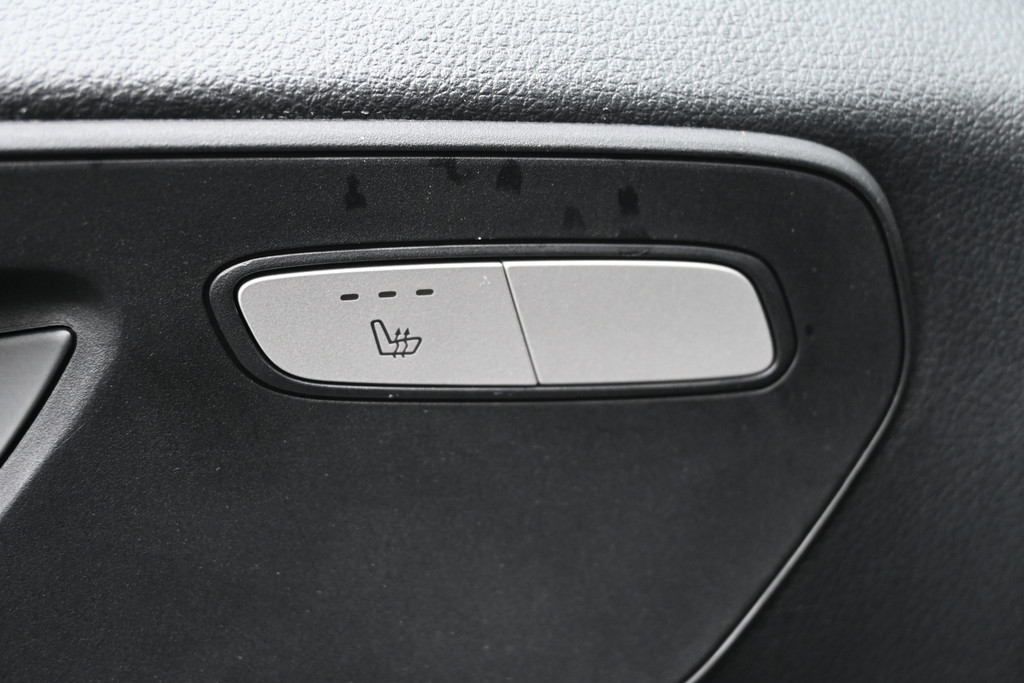 Mercedes-Benz Vito 13