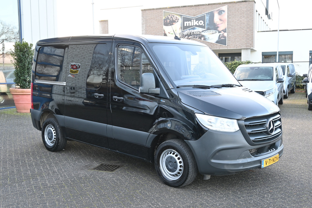 Mercedes-Benz Sprinter 8