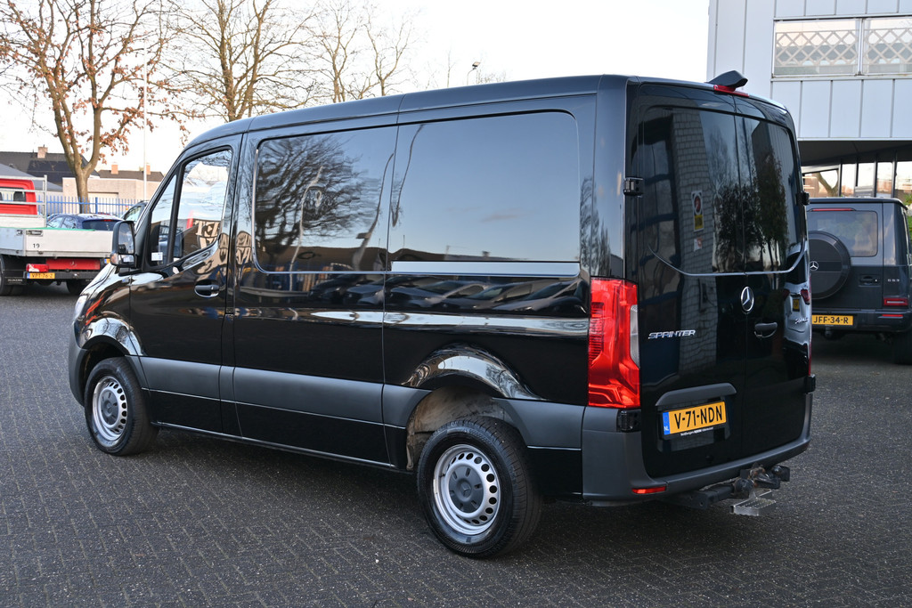 Mercedes-Benz Sprinter 9