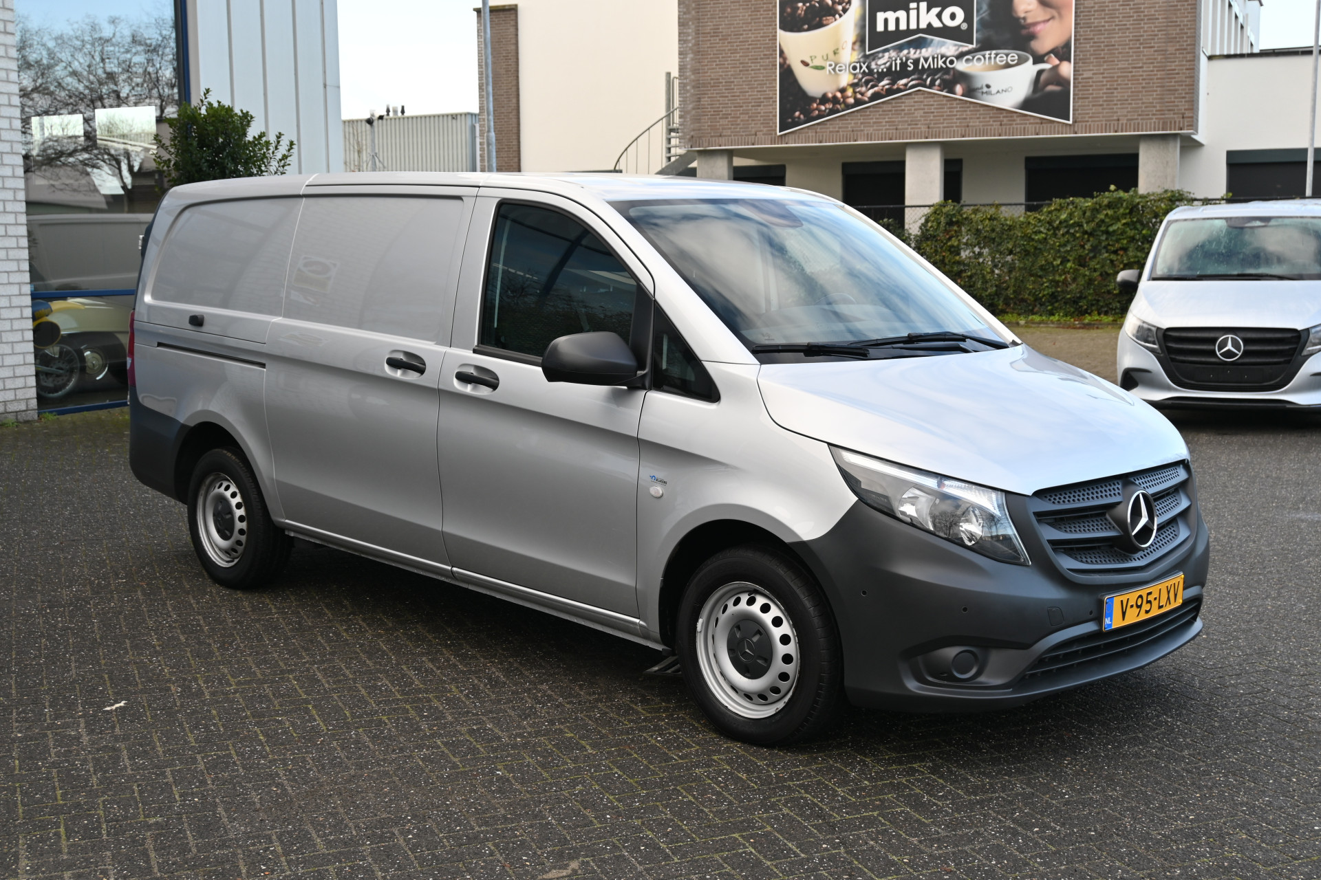 Mercedes-Benz Vito 8