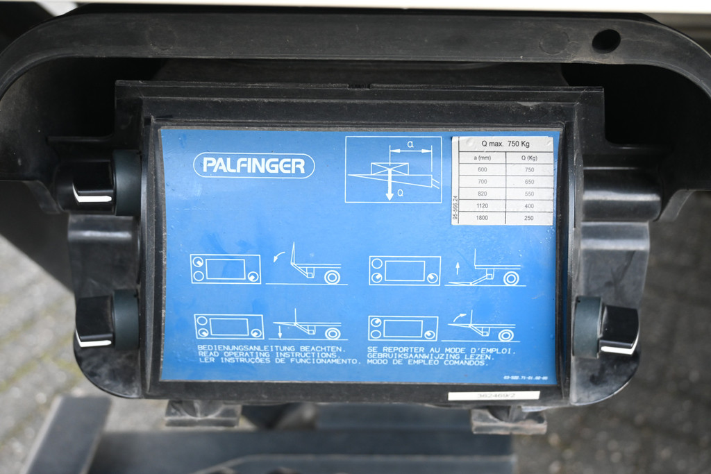 Mercedes-Benz Sprinter 6