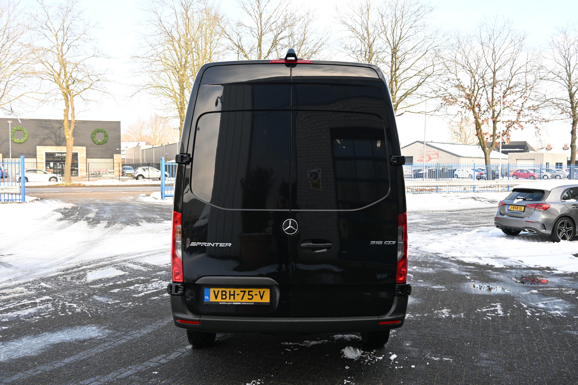 Mercedes-Benz Sprinter 10