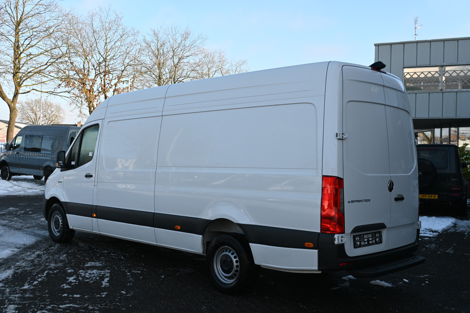 Mercedes-Benz eSprinter 8