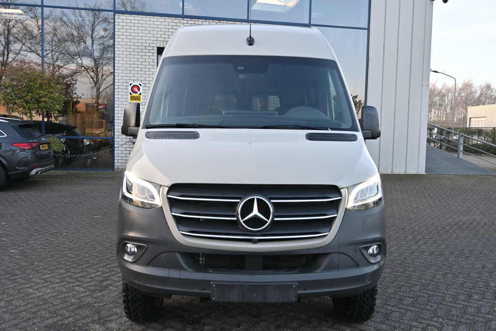 Mercedes-Benz Sprinter 1