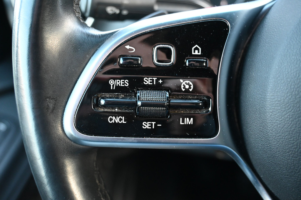 Mercedes-Benz Sprinter 18