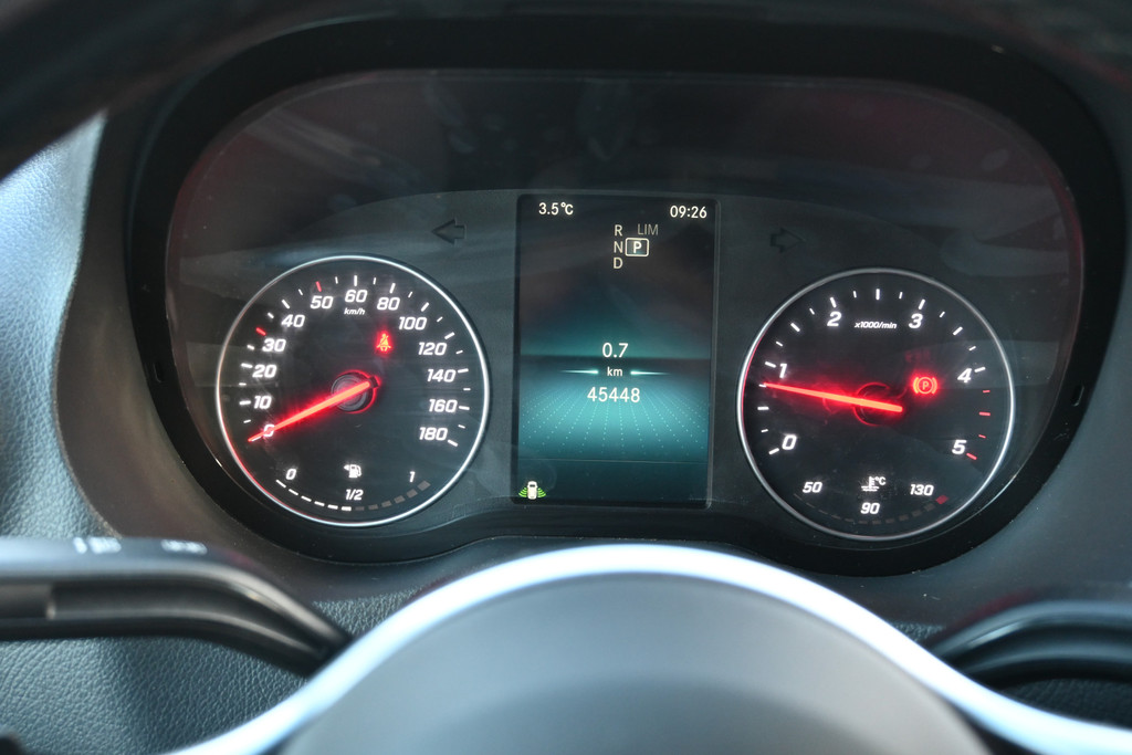 Mercedes-Benz Sprinter 23