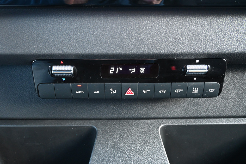 Mercedes-Benz Sprinter 9