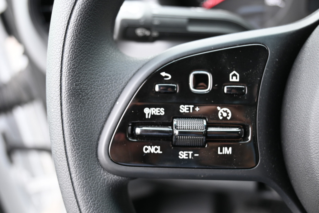 Mercedes-Benz Sprinter 15