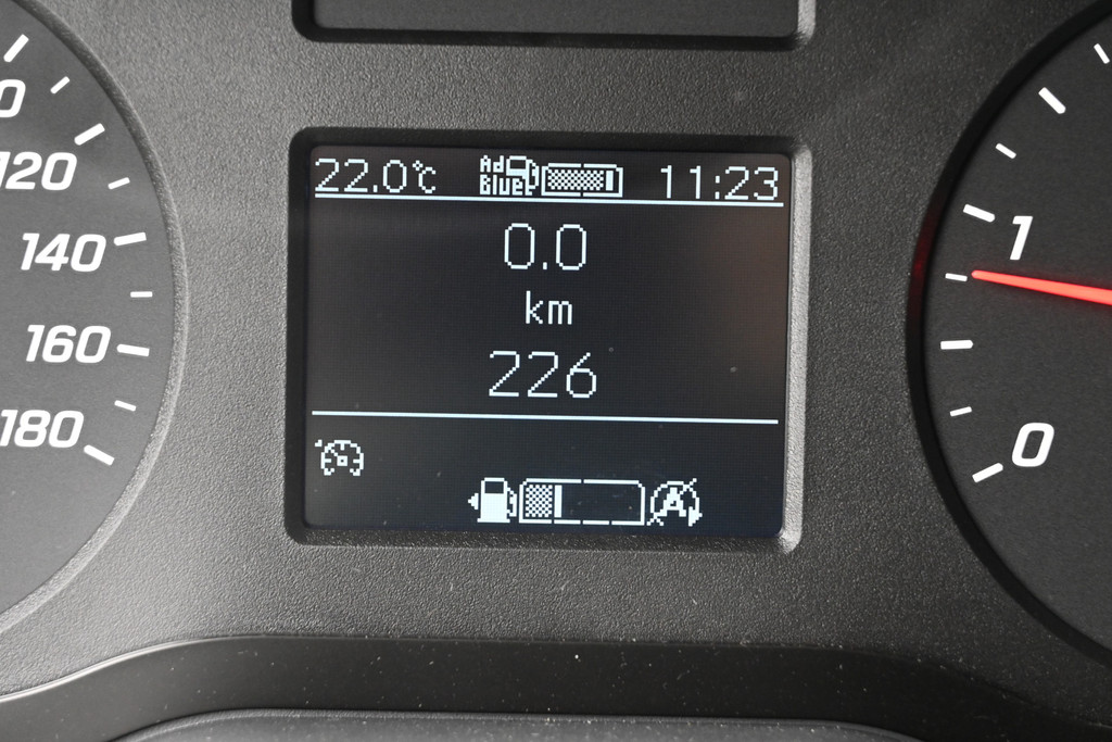 Mercedes-Benz Sprinter 16