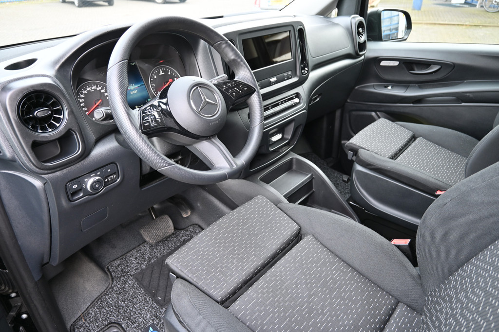 Mercedes-Benz Vito 10