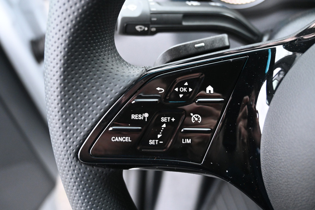 Mercedes-Benz eSprinter 11