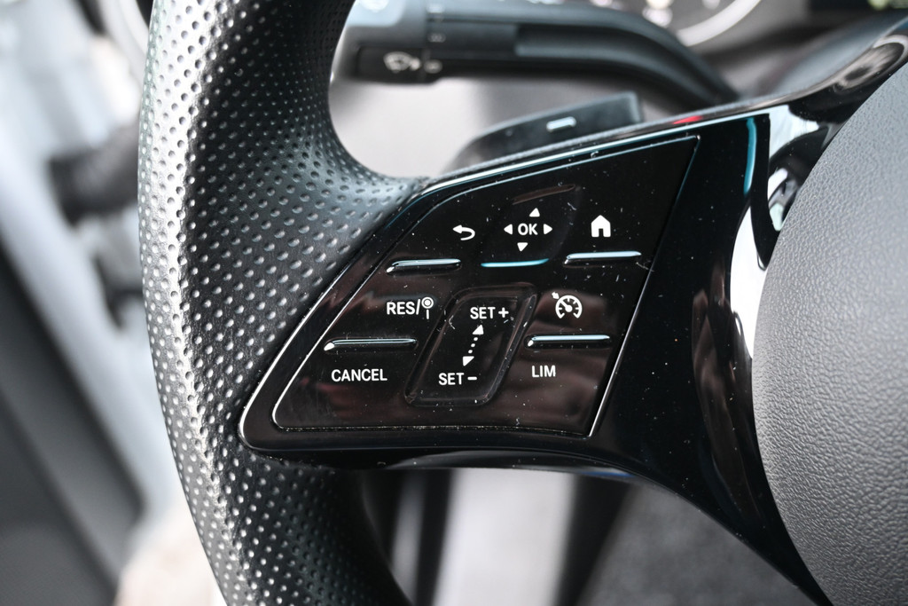 Mercedes-Benz Sprinter 14