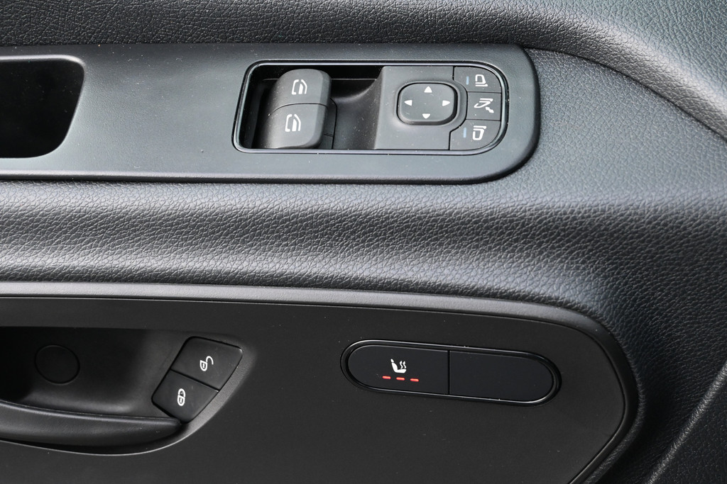 Mercedes-Benz Sprinter 15