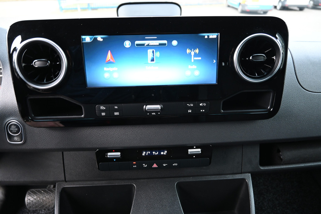 Mercedes-Benz Sprinter 17